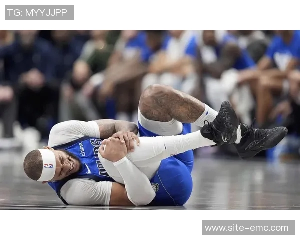 尼德豪泽全场表现出色杰明三分火力全开弗拉格不幸伤退影响球队士气 尼德豪泽全场表现出色杰明三分火力全开弗拉格不幸伤退影响球队士气