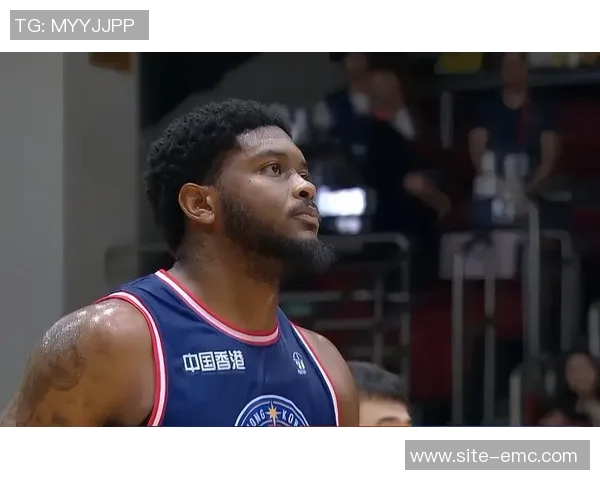 香港金牛强势登顶积分榜首位展现球队实力与潜力