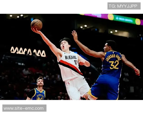 杨瀚森与克林根联手打造内线防线共同提升球队竞争力